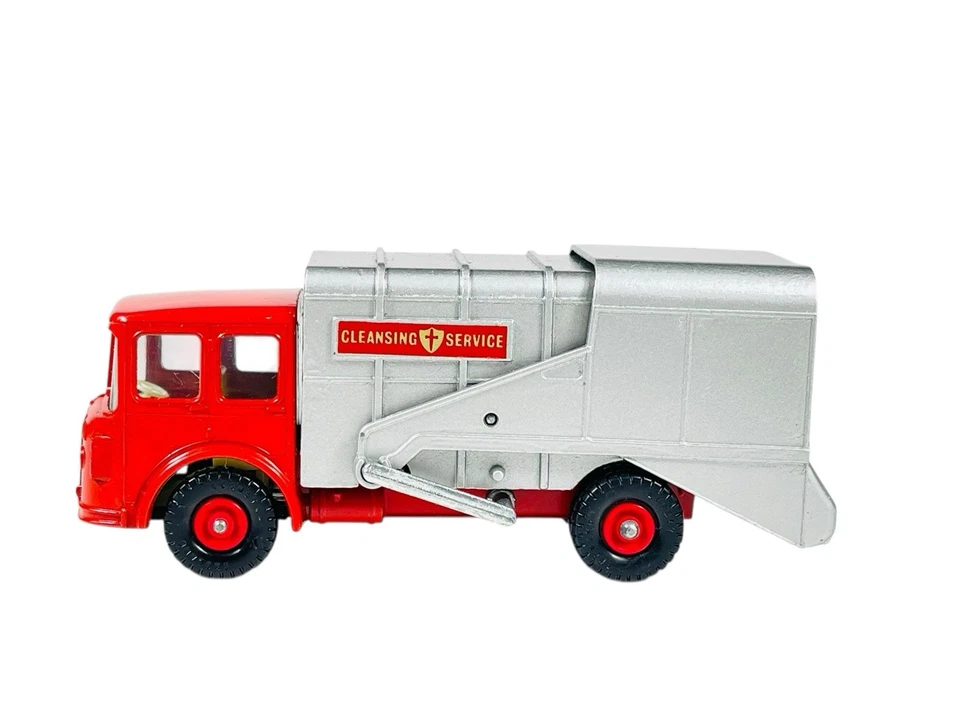 Matchbox Lesney King Size K-7 Cleansing Service Refuse Truck w/Box - Image 3 of 4