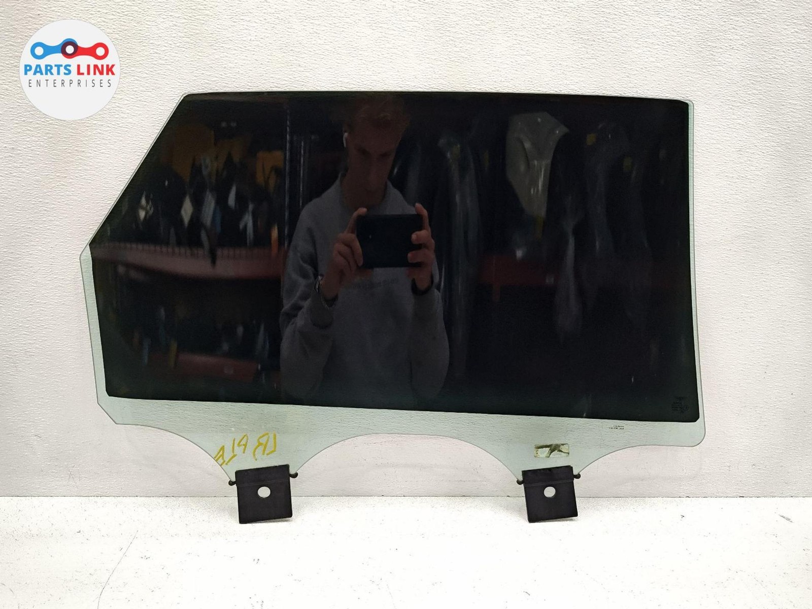 Bentley Bentayga Speed 2017-2020 Rear Left Door glass P/N 36A845025C