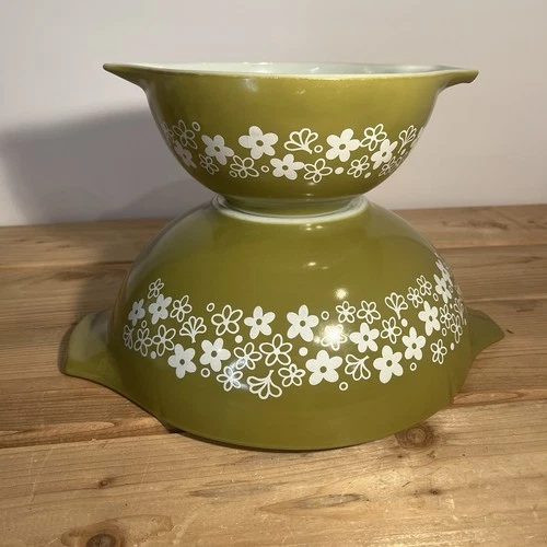 2 VTG Pyrex Crazy Daisy/Spring Blossom Green Nesting Mixing Bowls 444 & 442