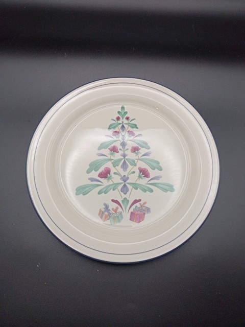 MCM Lenox Christmas Dessert Plate Decorated Tree 8.5
