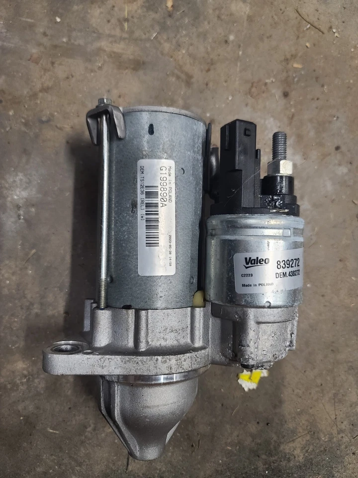 2015 BMW 335xi 535xi N55 Starter Motor Assembly - Image 4 of 4