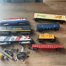 vintage HO train engine cars assorted lot untested Project Parts Repair Tyco