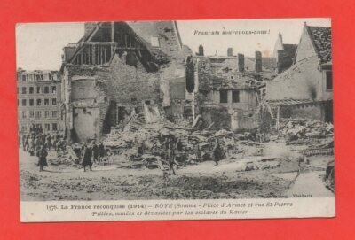 Carte Postale Ancienne Roye (80) - Place D'Armes Et Clocher St Pierre - Début 1900