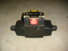 Parker Model D3W6CNYK5 30 Hydraulic Valve 120/110V 5000/1500psi .72-.75A