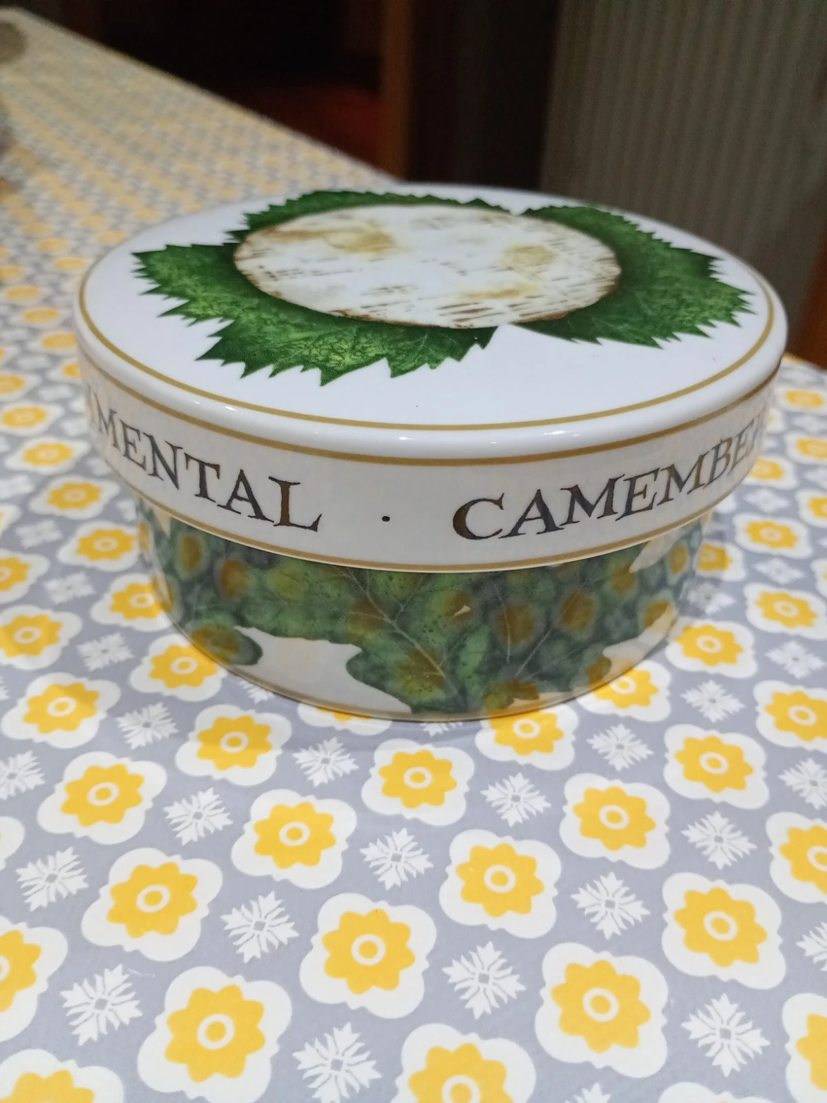 Vtg "The Cheese Board" Camembert Baker Porcelain Cheese Dish By Clare Mackie