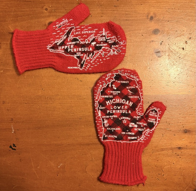 Michigan Mittens — Mittens w/ Michigan Map — UP — Adult Size
