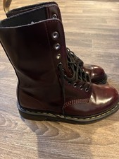 Dr Martens Cherry Red Vegan combat Boots Size UK 6 1490 