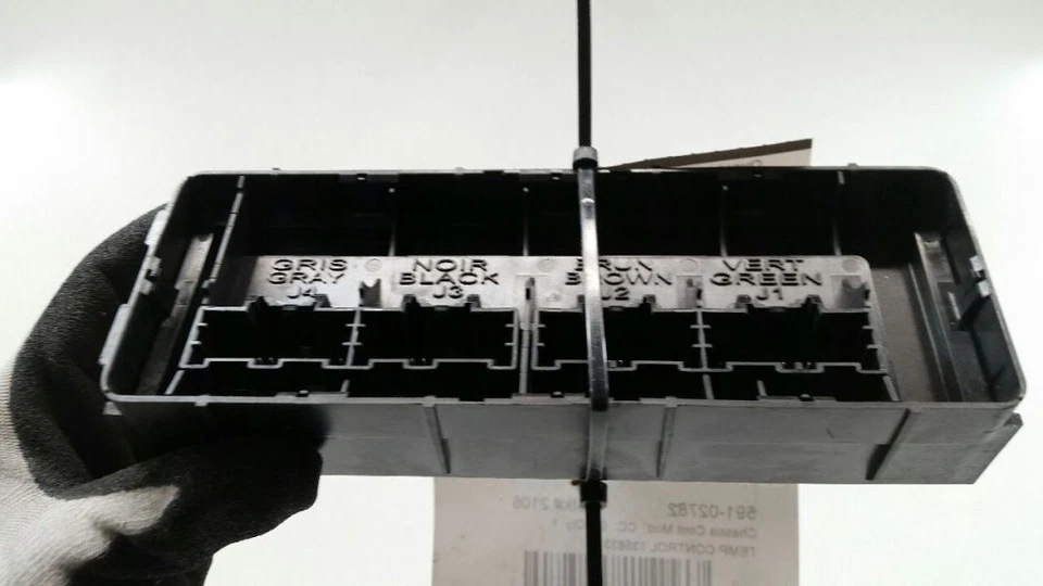 Computer Control Module Temperature Center Dash ID 13583315 Fits 13 Buick Regal - Image 2 of 2