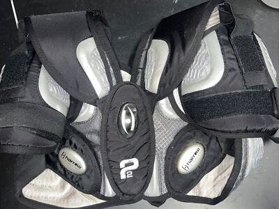 Harrow shoulder pads New medium