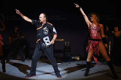 Musician Harry Wayne K.C. Casey of KC The Sunshine Band performs o - Old Photo 3