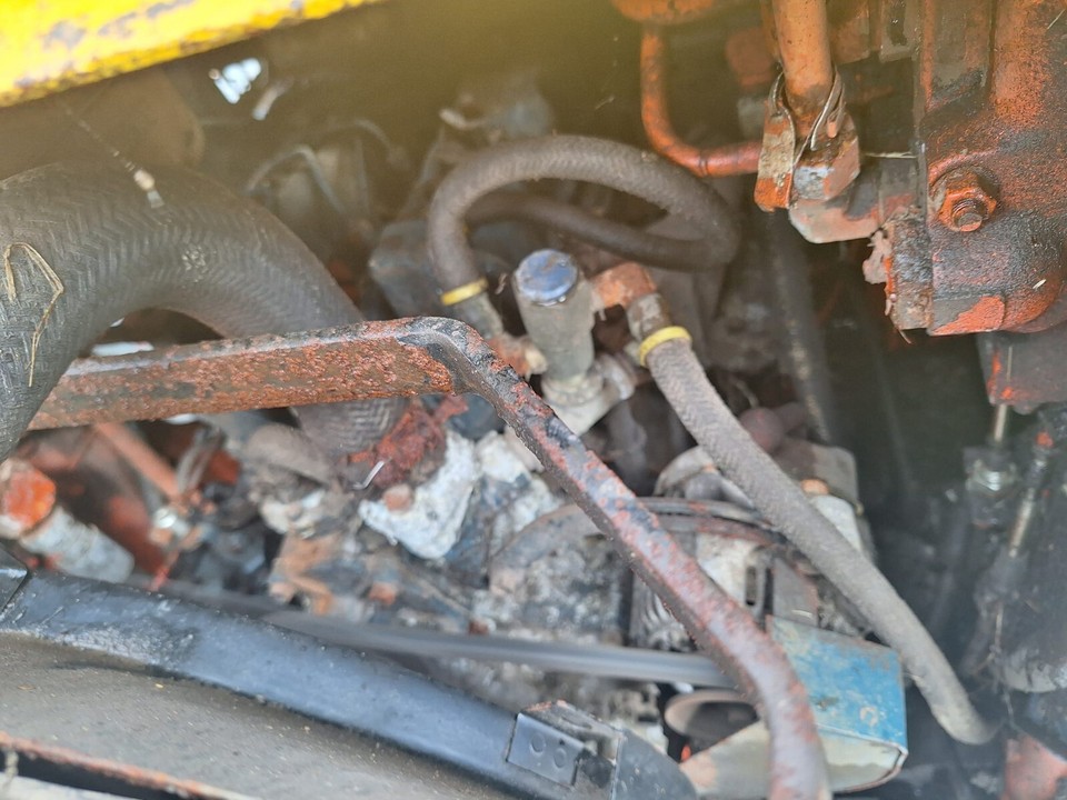 Thomas 133s skid steer runs well cheap little loader £4995+VAT eBay