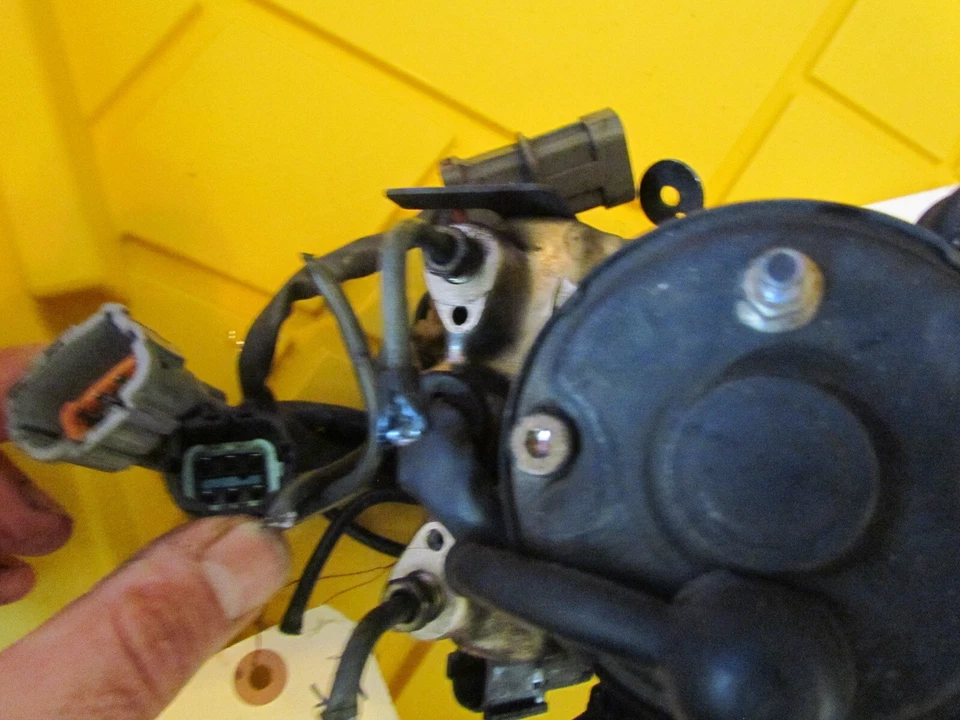 95-96 NISSAN MAXIMA INFINITIY I30 ABS BOMBA DE FRENO ANTIBLOQUEO CON MÓDULO OEM Foto 3 de 3