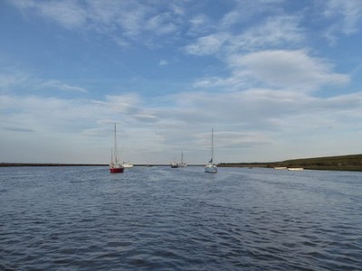 Photo 6x4 A pleasant cruise around Wells Harbour (vi) Wells-Next-The-Sea  c2017