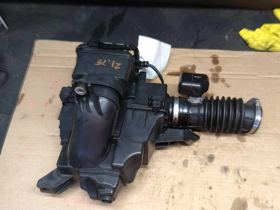 Used Air Cleaner Assembly fits: 2017 Honda Cr-v 1.5L turbo Grade A Foto 2 de 4