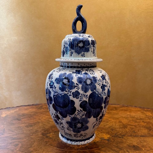 Vintage Deft Blue Blue & White Floral Lidded Vase Jar