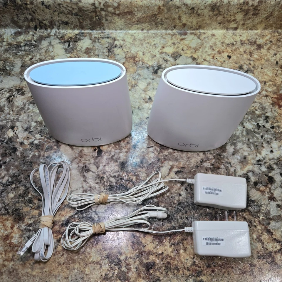 Netgear Orbi RBR20 Mesh WiFi Router & Satellite | AC2200 Tri-Band Whole Home Sys - Image 2 of 4