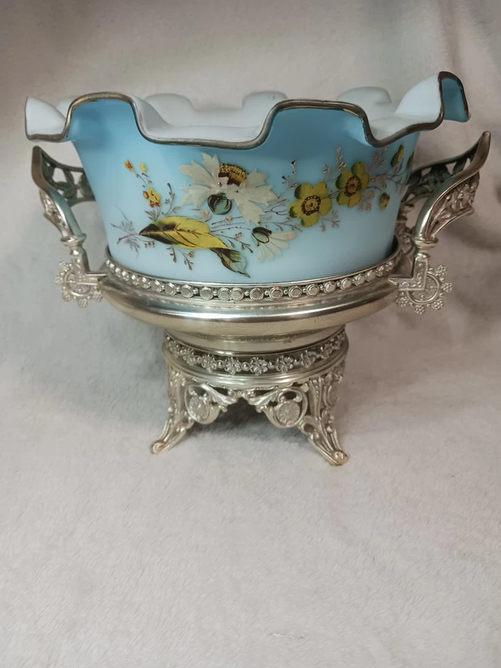 Корзина невесты, конец 1880-х, красивый цветочный стеклянный центральный элемент, 8» высотой - Изображение 3 из 4