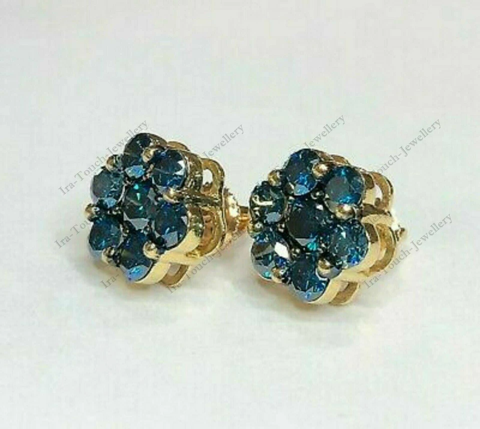 Aretes redondos de diamantes azules creados en laboratorio de 2 quilates con acabado en oro de 14 quilates para mujer Foto 3 de 4