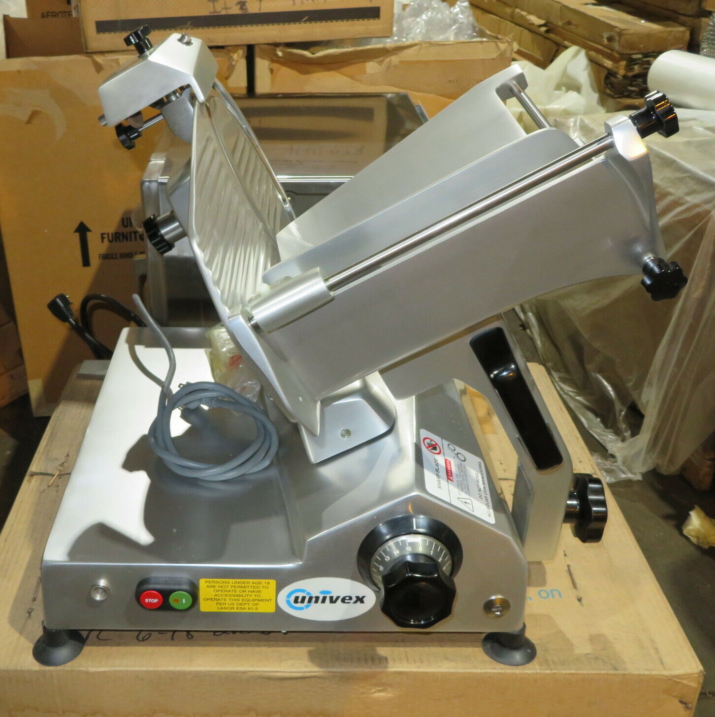 Univex 8713S Variable Speed Automatic Slicer w/ 13