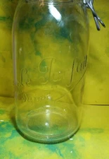 Le Parfait large 2 liter wide-mouth airtight glass storage Super Jar 
