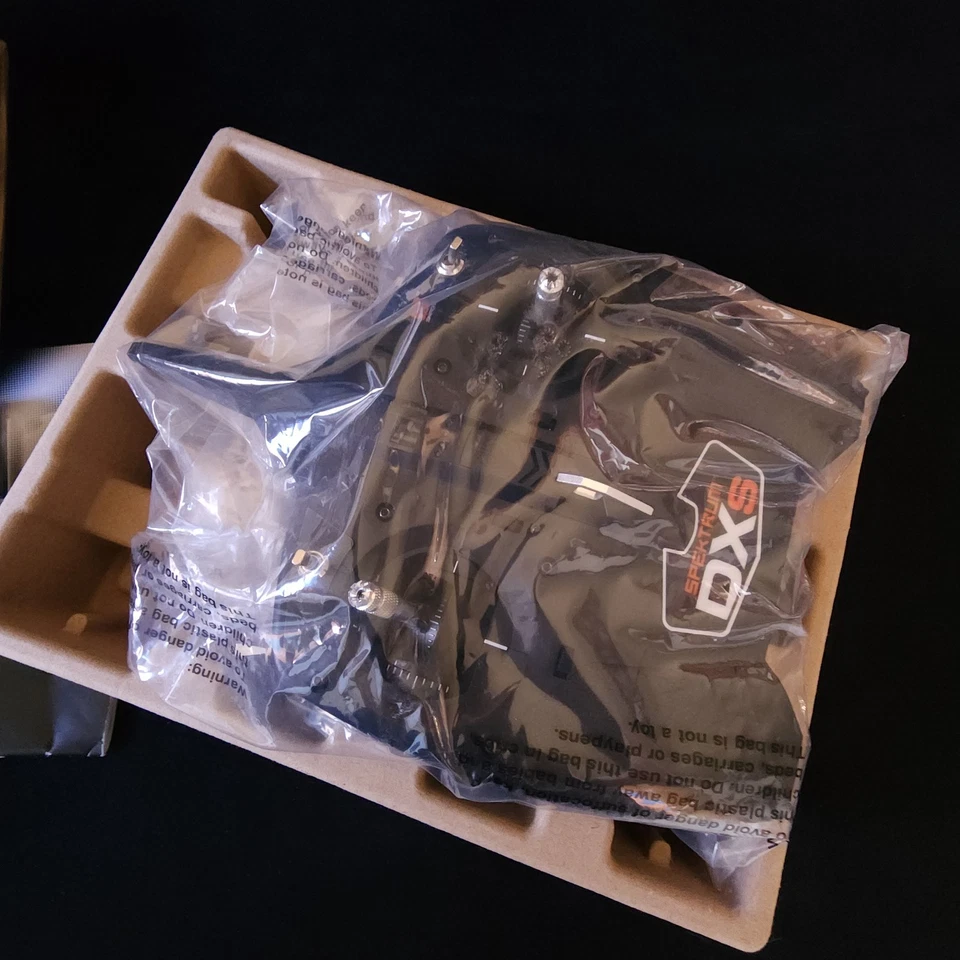 DXS Spektrum 7-Channel 2.4 GHz RC Aircraft Transmitter Radio SPM1010 w/ Receiver - Image 3 of 4