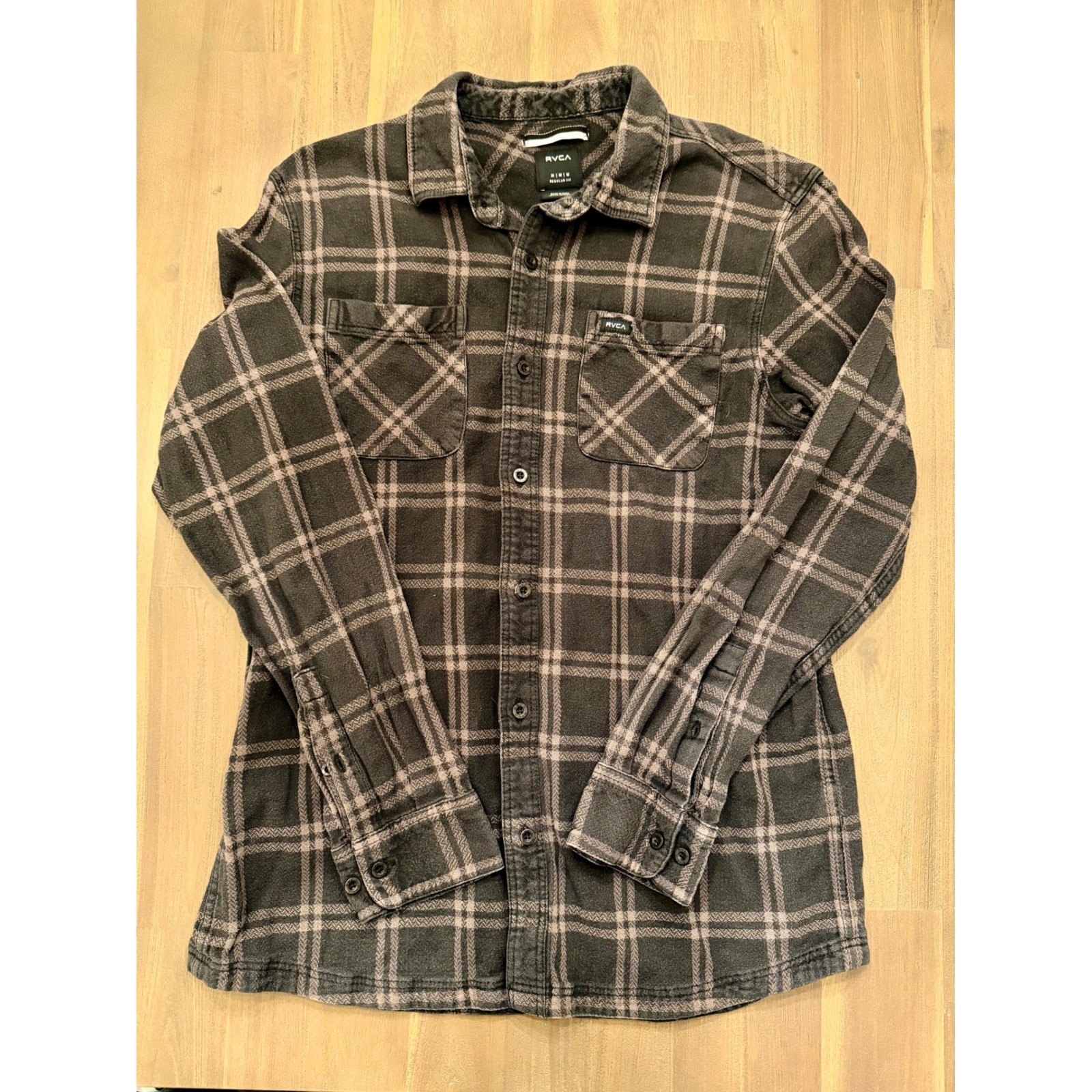 RVCA Men's Regular Fit Flannel Plaid Long Sleeve Shirt Dark Gray Plaid