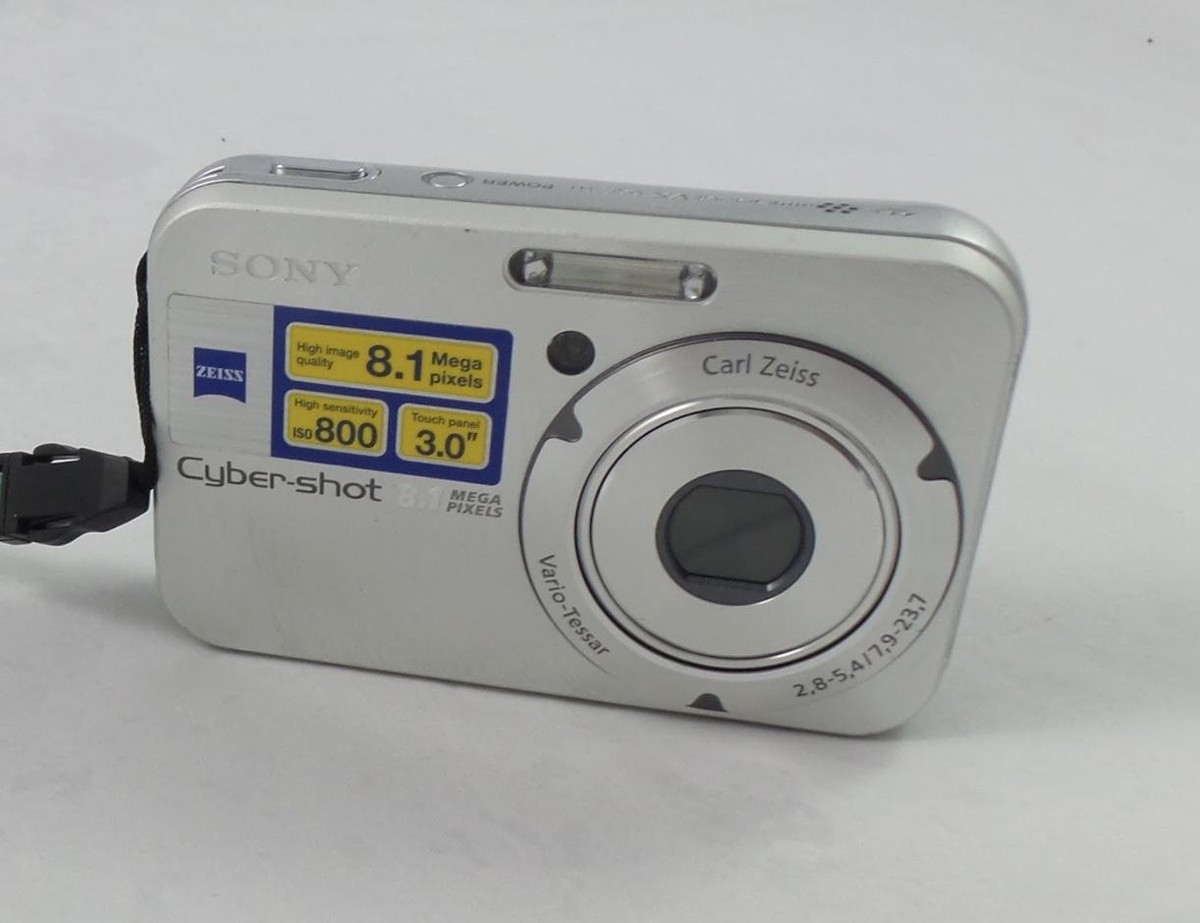 Sony CyberShot 8.1 MP Digital Camera with 3x Optical Zoom