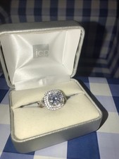 Beautiful Size 6 Ring Marked 925 Sterling Silver Perfect Condition