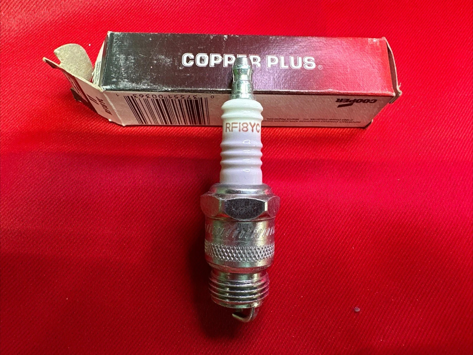 CHAMPION Spark Plug 10 pack  Plug-Copper Plus RF18YC   FREE SHIPPING