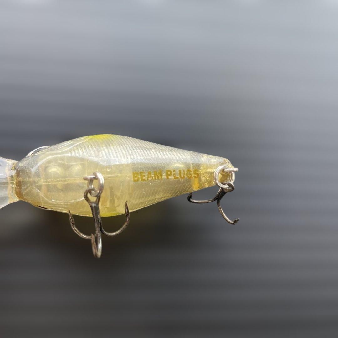 Bean Plugs Clear Yellow Crankbait 2-Hook Fishing Lure, Hard Bait - Image 2