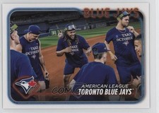 2024 Topps Series 2 Golden Mirror Image Variation Toronto Blue Jays #604 10w8