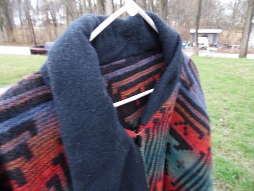 In the style of Pendleton wool jacket Aztec coat poncho Cloak Southwestern cape - Picture 4 of 9