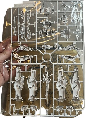 Vintage Gundam Advance of Z Kestrel Model Kit 1/144 Scale MSW-004