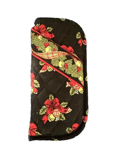 Vera Bradley Black Sunglasses with Patterned Fabric Case Vera Bradley | Accessories | Vera Bradley Floral Print  main image 3