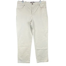 NEW NWOT Gloria Vanderbilt Amanda Jean Women's 16 Beige Embroidered Logo