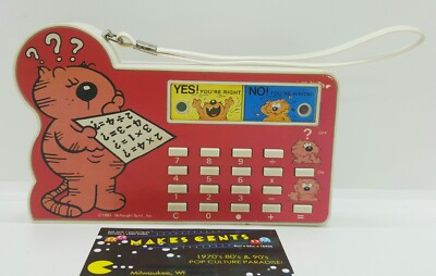1983 Heathcliff Vintage Handheld Electronic Video Game Calculator For Novelty