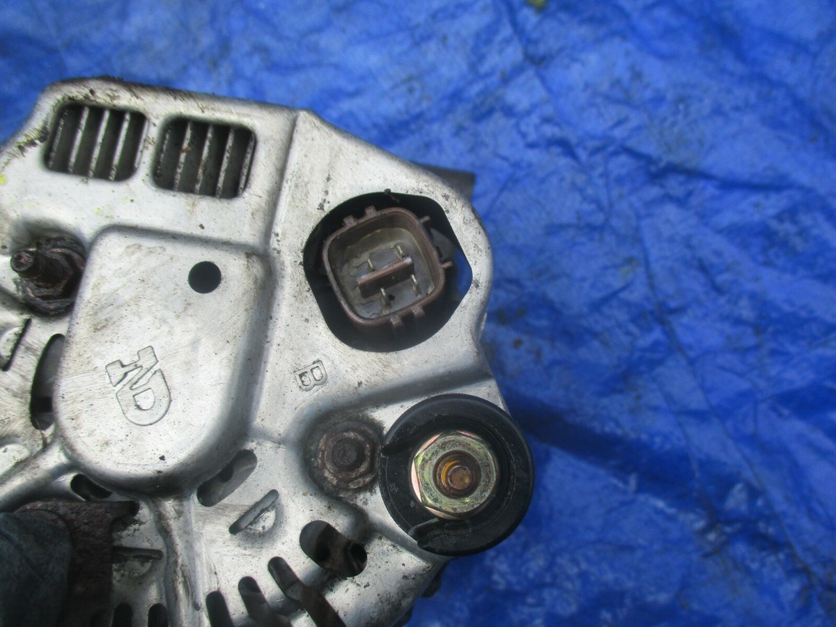 カズ 02-06 Acura RSX K20A3 OEM Honda Denso alternator CJX67