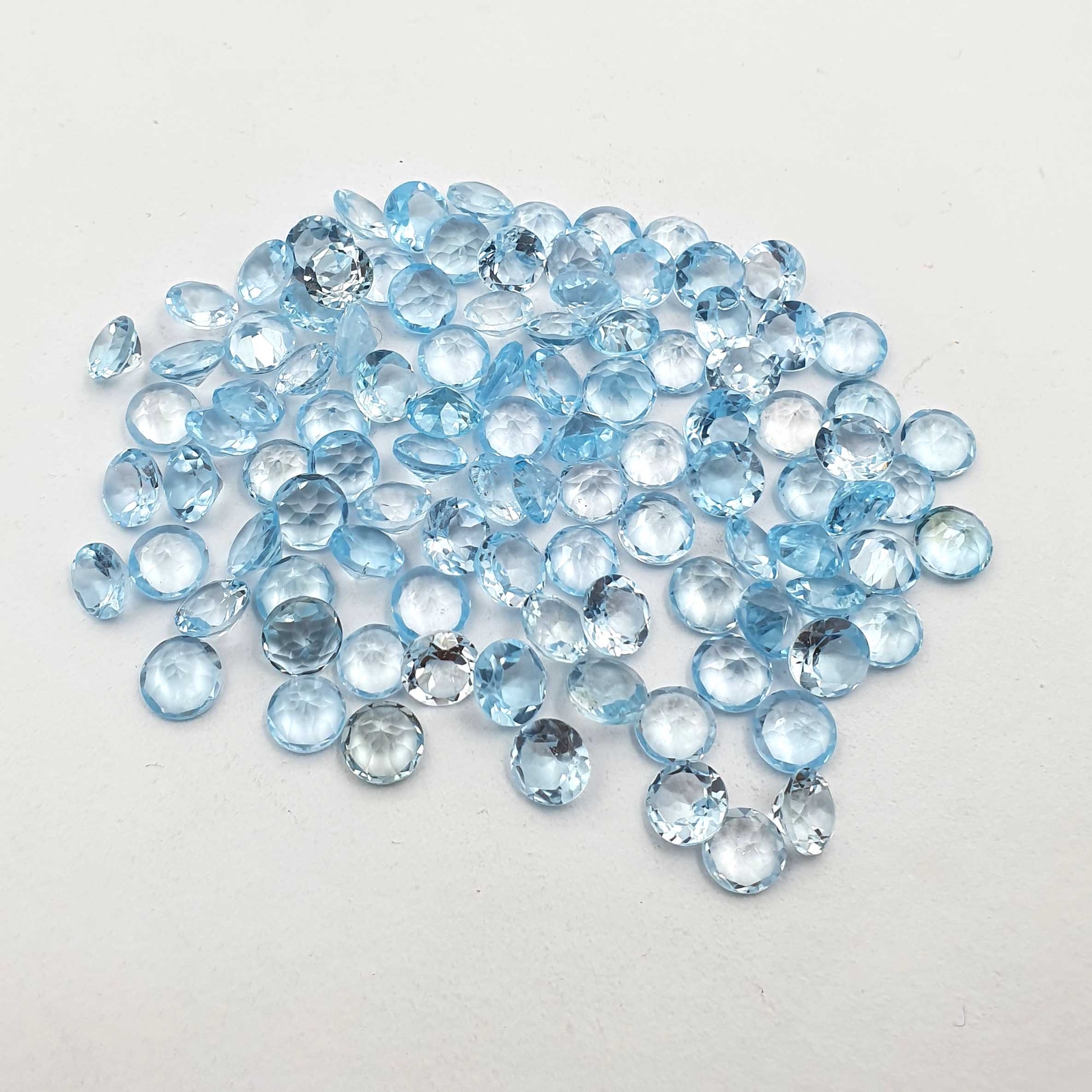 Topaze Bleu Ciel AAA+ 19,20 Ct - Taille émeraude - Pierre Précieuse En Vrac