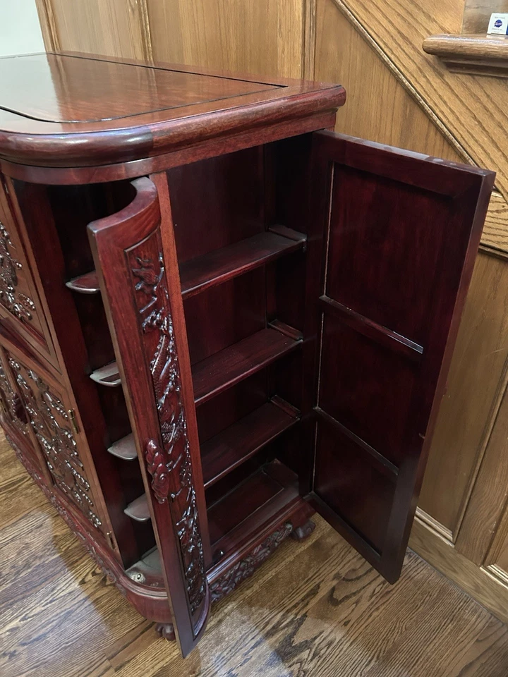 20 世纪中国手工雕刻木制酒柜酒吧 — 第 4/4 张图片