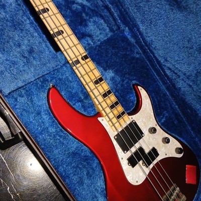 ベース YAMAHA ATTITUDE LTD2 BILLY SHEEHAN MODEL YAMAHA Attitude LTD2 Billy Sheehan Model Red Electric Guitar