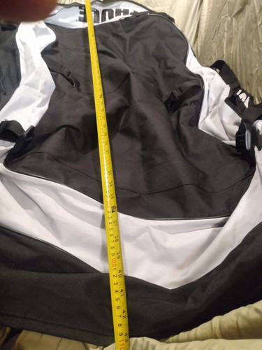 THULE Caravan Soft Side Cargo Carrier Roof Bag 13 cu. ft. Model 857 - Picture 11 of 23