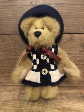 Boyds Bear Caitlin Berriweather 6” Sweater & Hat