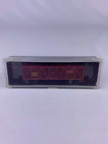 MRC # 7071 Armour Stock Express ASX 216 Live Stock Car N Scale Case - Picture 8 of 9