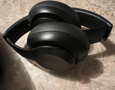 Beats by Dr. Dre Beats Studio Pro Wireless Bluetooth Headphones Black BRAND NEW