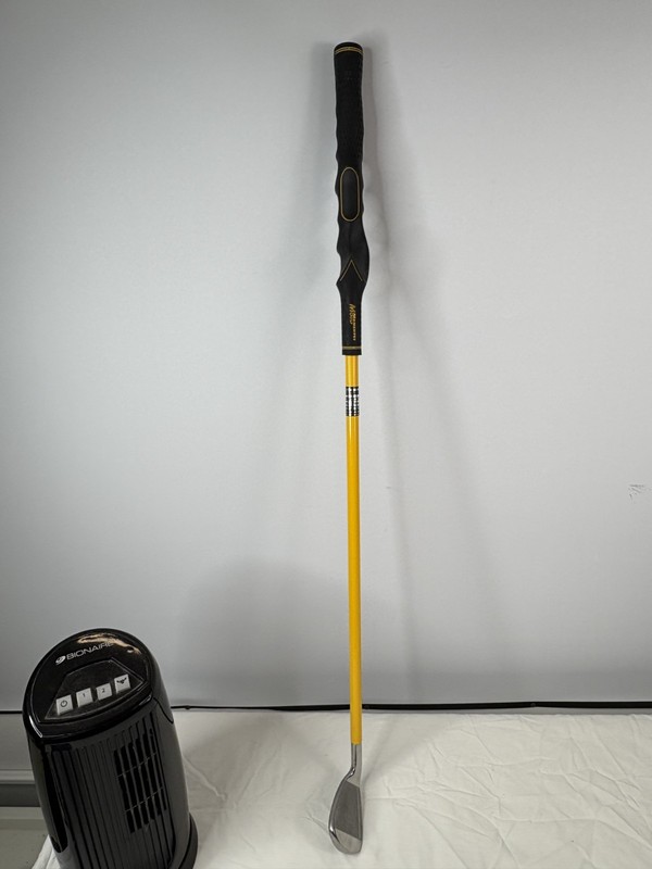 Momentus Golf Weighted Swing Trainer 8 Iron Acer XV Professional Yellow Shaft