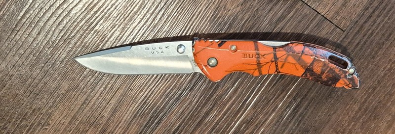 Buck USA Bantam 285 Camo Pocket Knife Lockback  Plain Edge Blade 2012