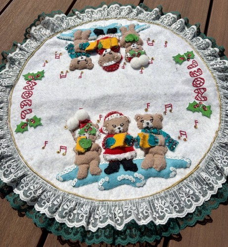 Caroling Bears Felt Christmas Mini 14" Tree Skirt Complete Kit Vintage Buncilla