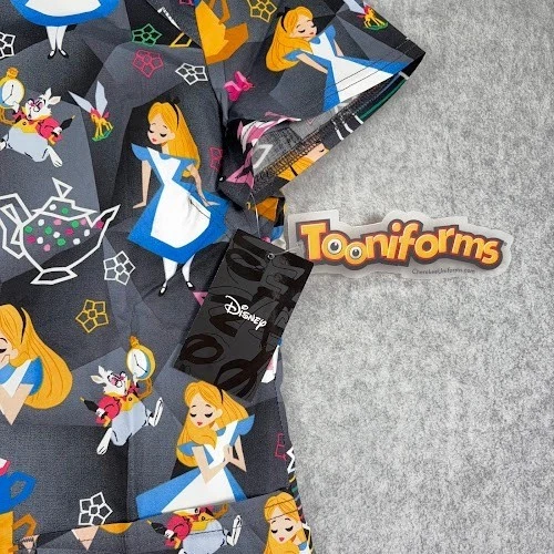 Nuevo con etiquetas Blusa Médica Cherokee Tooniforms Disney Alicia en el País de las Maravillas Pequeña Cuello en V NUEVA Foto 3 de 4