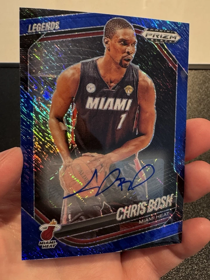 Panini Prizm Black Legends 2024 FOTL Blue Shimmer/25 Chris Bosh #272 Auto Salón de la fama Foto 4 de 4