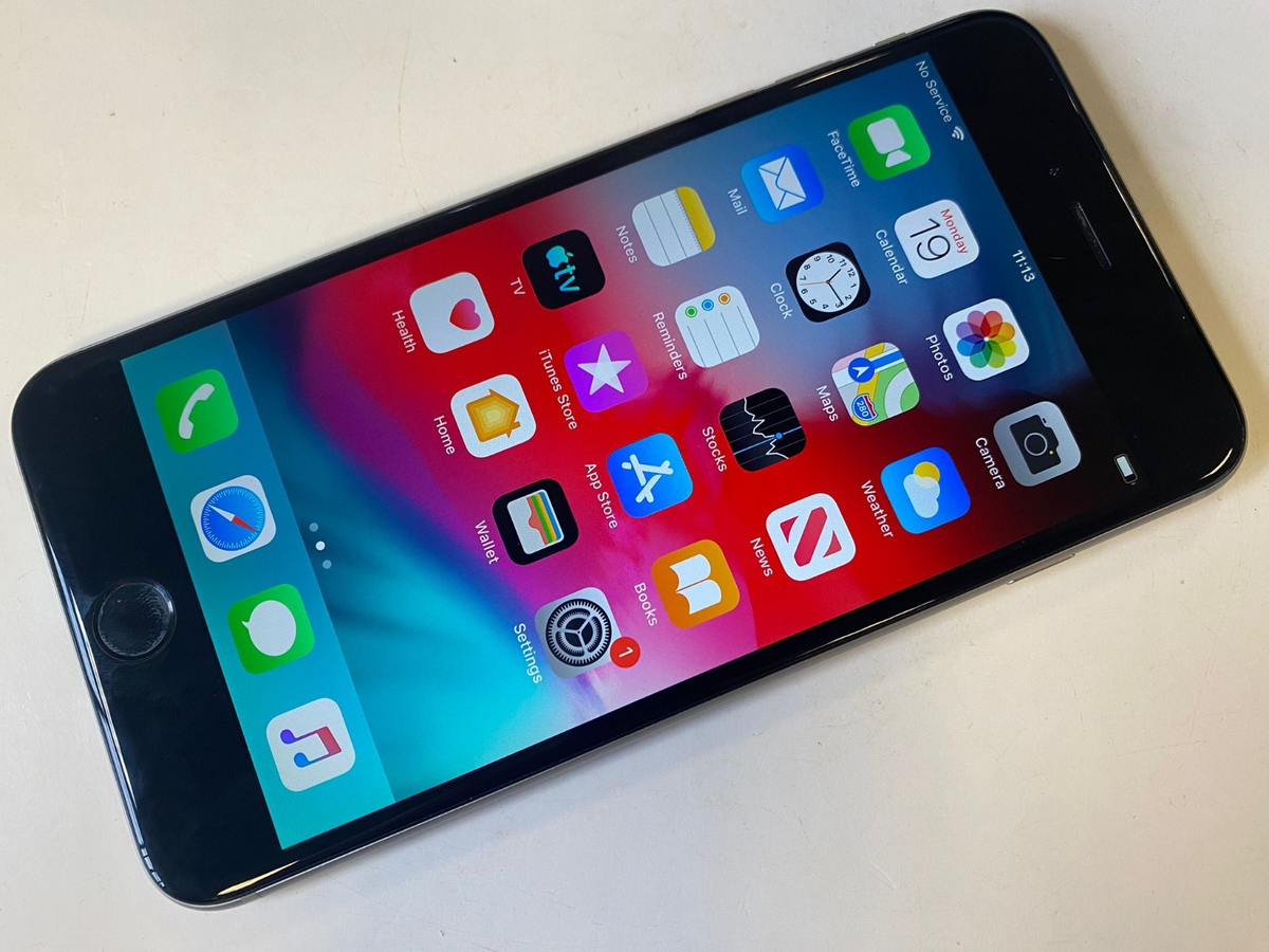 Apple iPhone 6 Plus (A1524) Smartphone Mobile UNLOCKED 64GB Silver